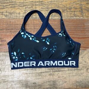 Under Armour women’s Medium Blue Sports Bra cross back